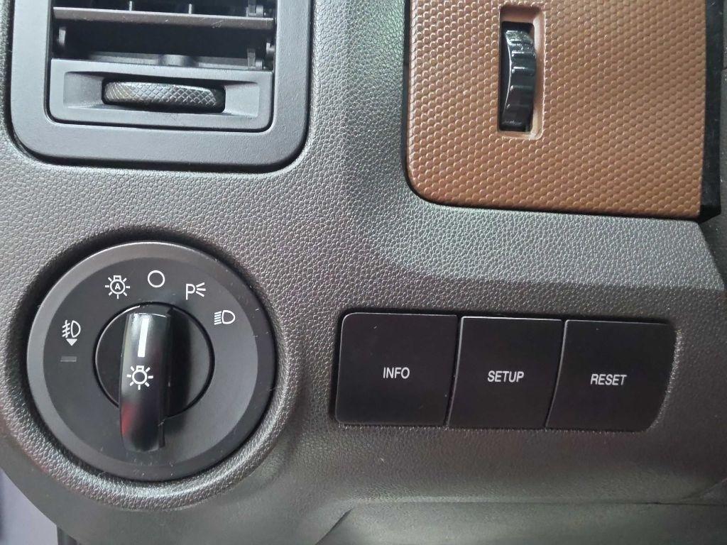 Ford Escape  2008
