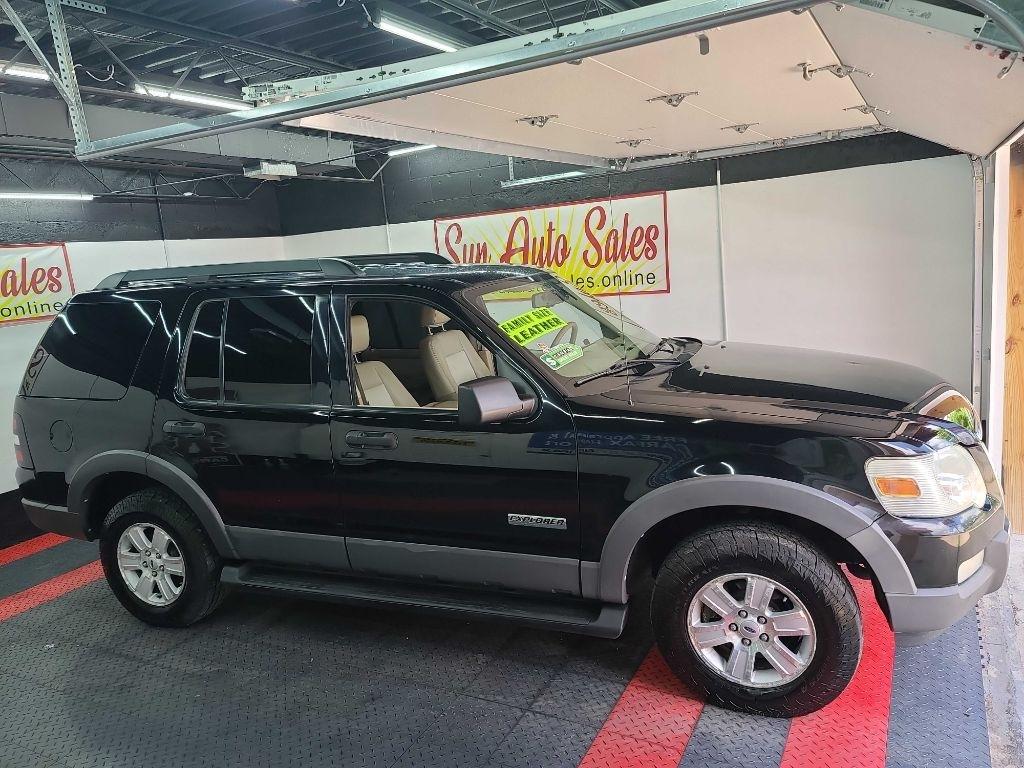 Ford Explorer  2006