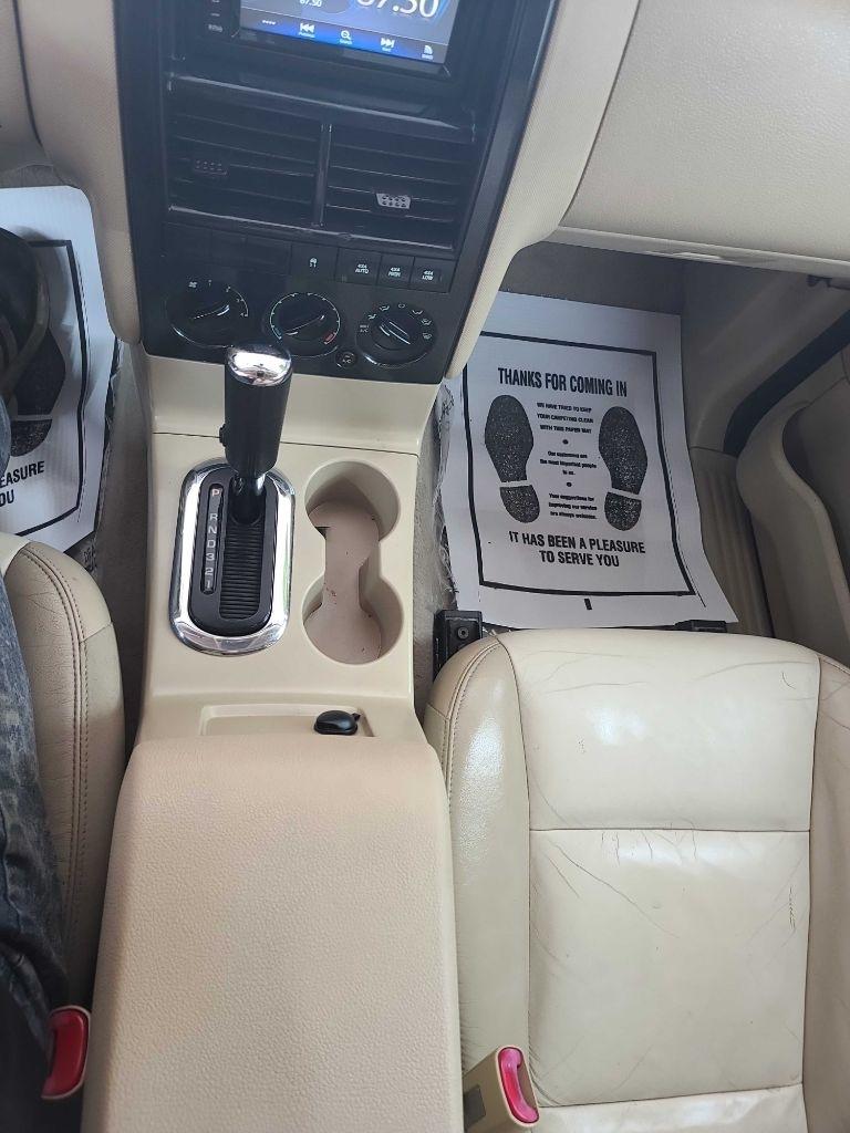 Ford Explorer  2006
