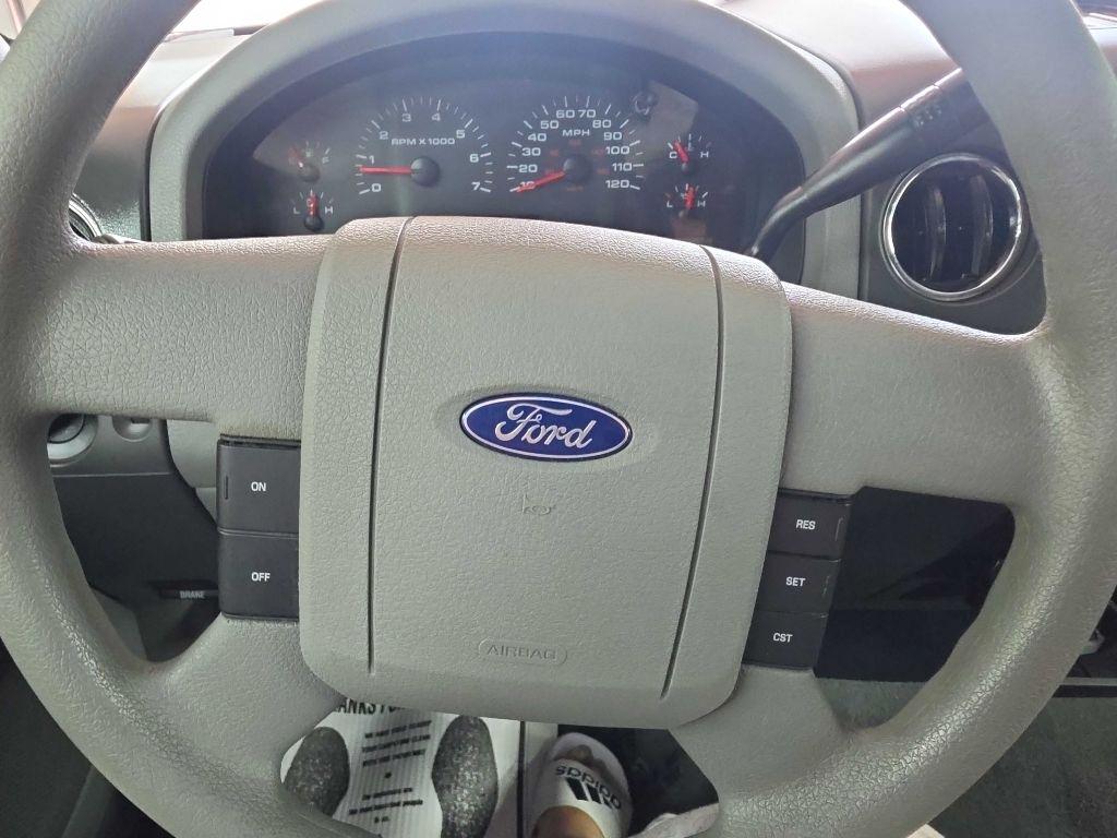 Ford F-150  2004