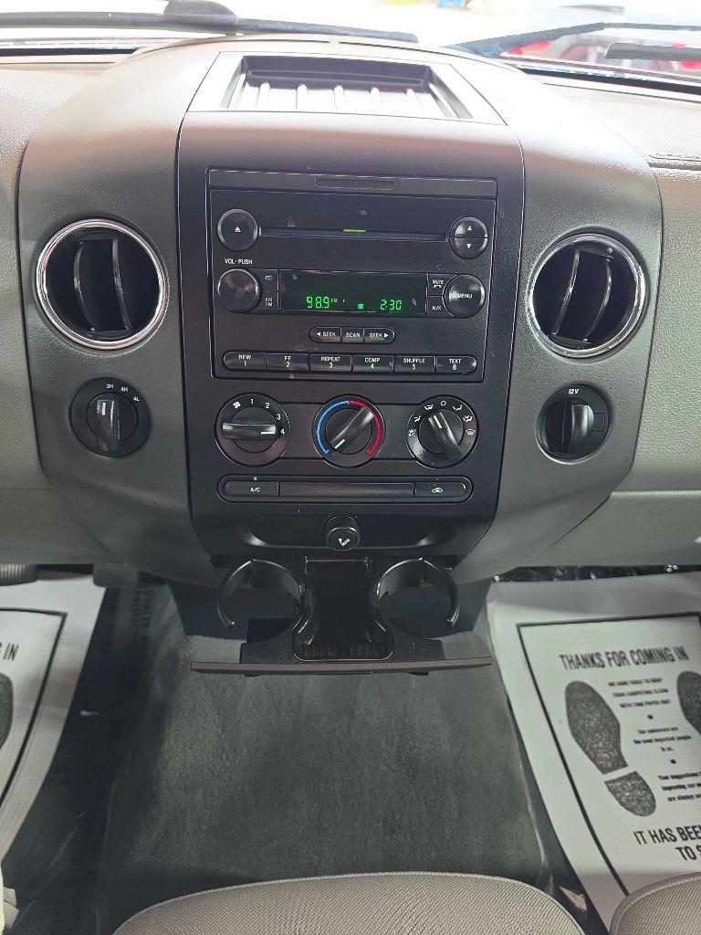 Ford F-150  2004