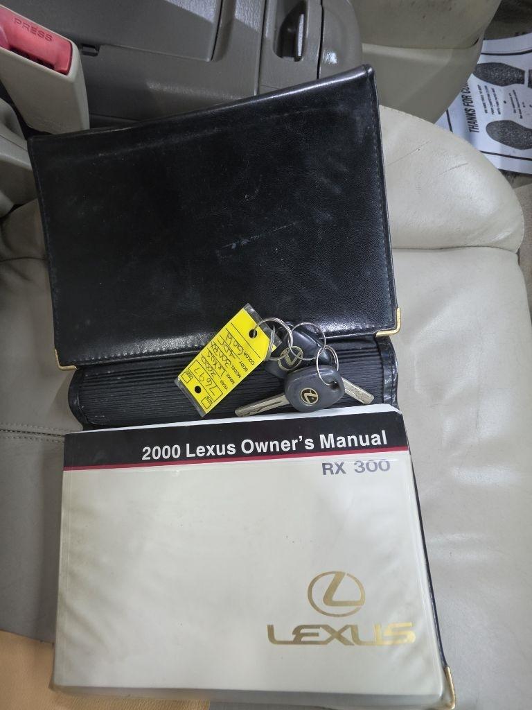 Lexus RX 300  2000