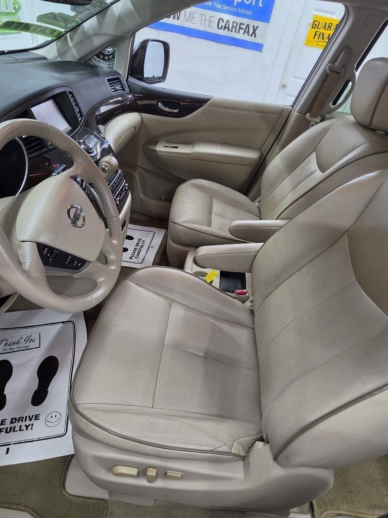 Nissan Quest  2013