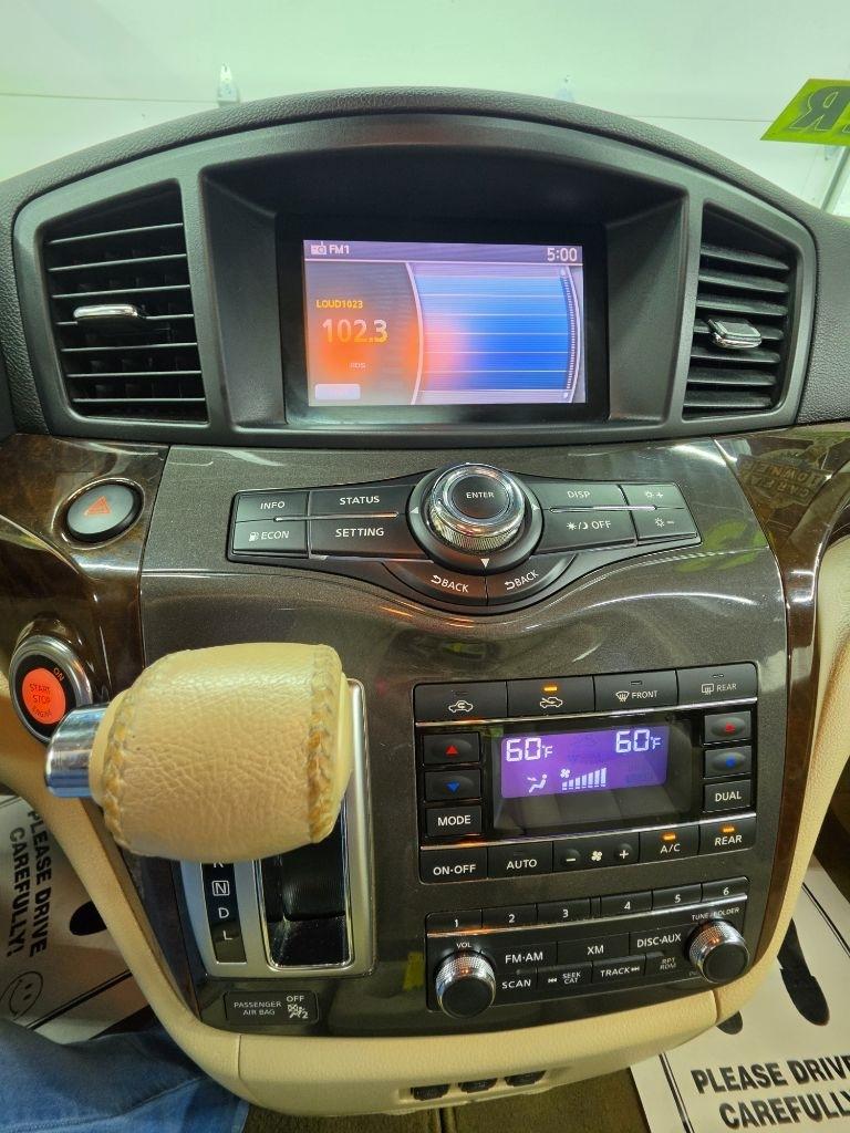 Nissan Quest  2013