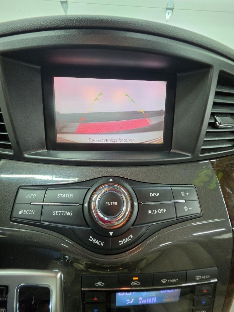 Nissan Quest  2013