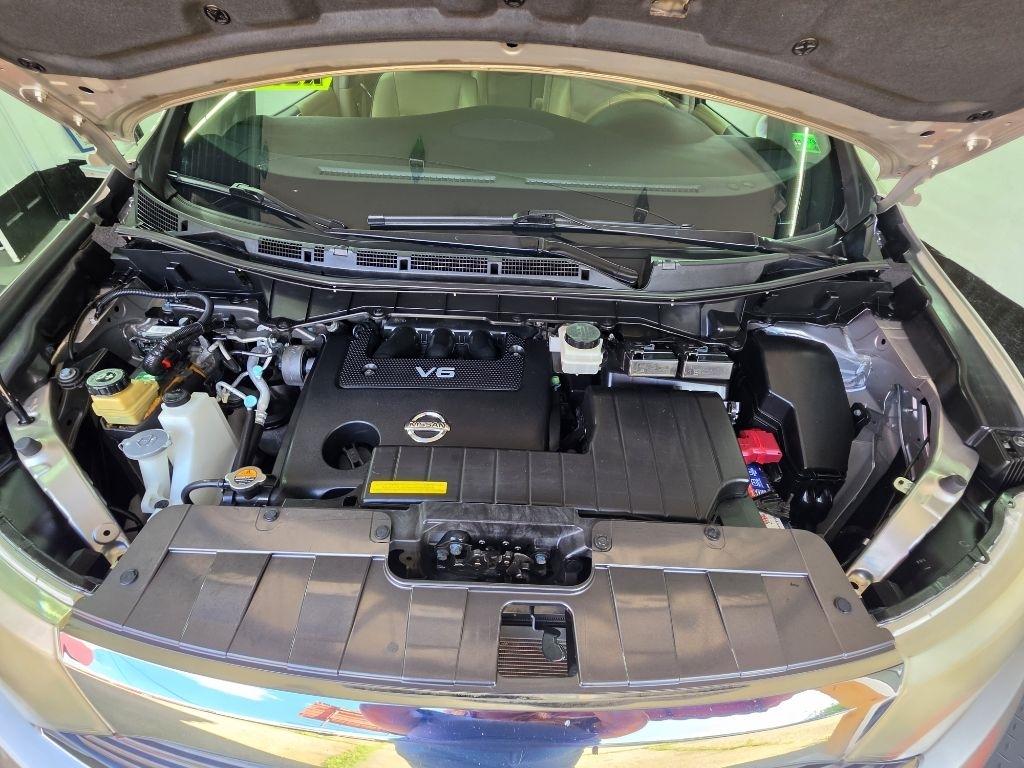 Nissan Quest  2013