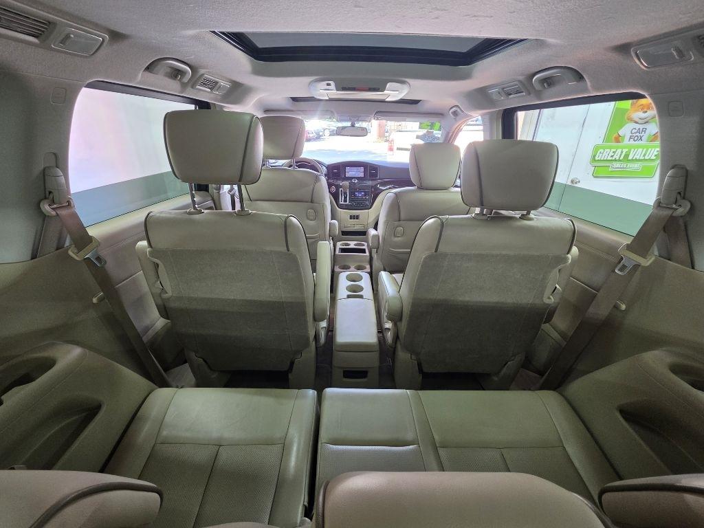 Nissan Quest  2013