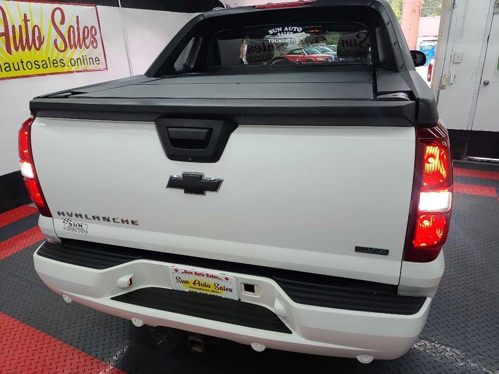 Chevrolet Avalanche  2010