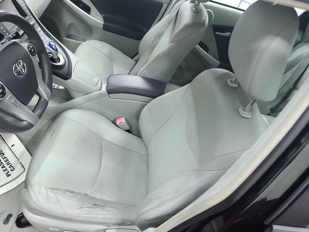 Toyota Prius  2010