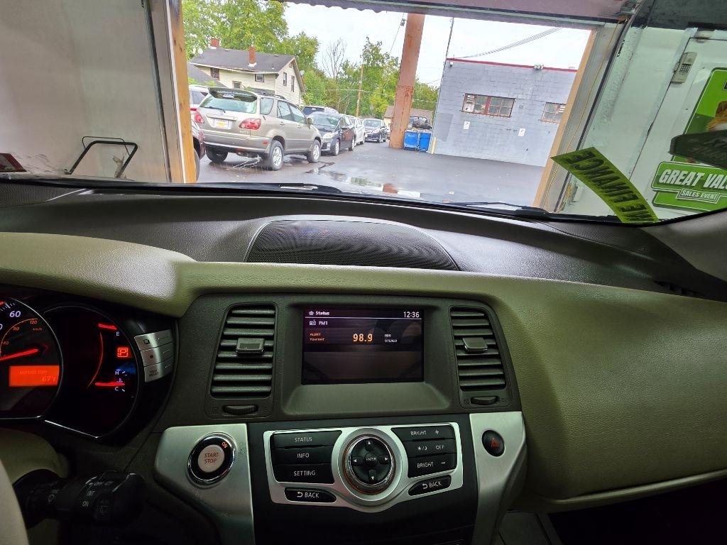 Nissan Murano  2010