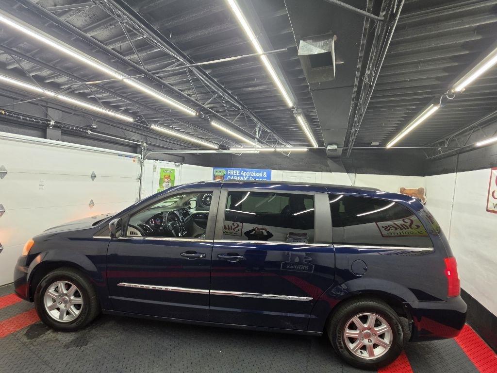 Chrysler Town & Country  2012