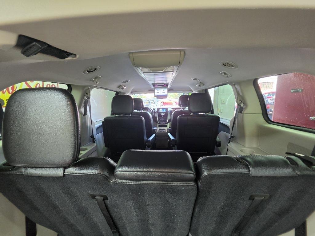 Chrysler Town & Country  2012