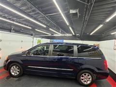 2012 Chrysler Town & Country 