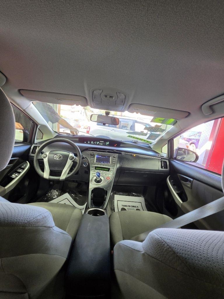 Toyota Prius  2013