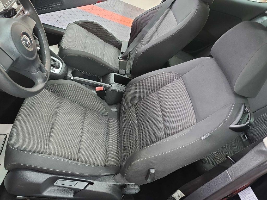 Volkswagen Golf  2010