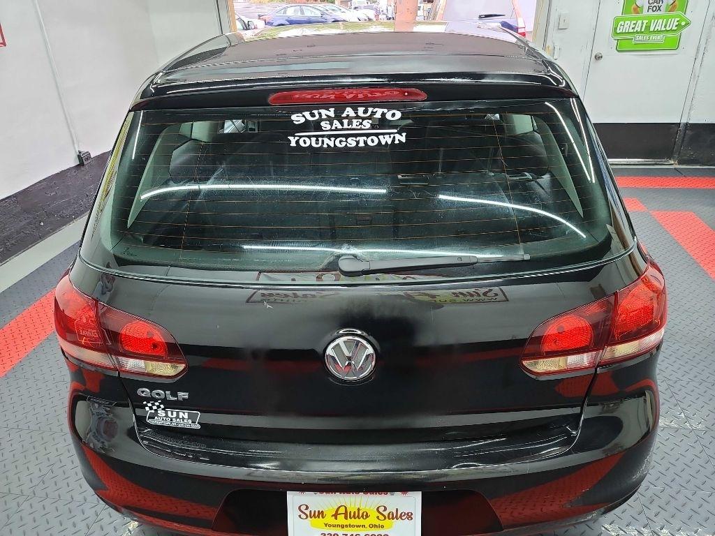 Volkswagen Golf  2010