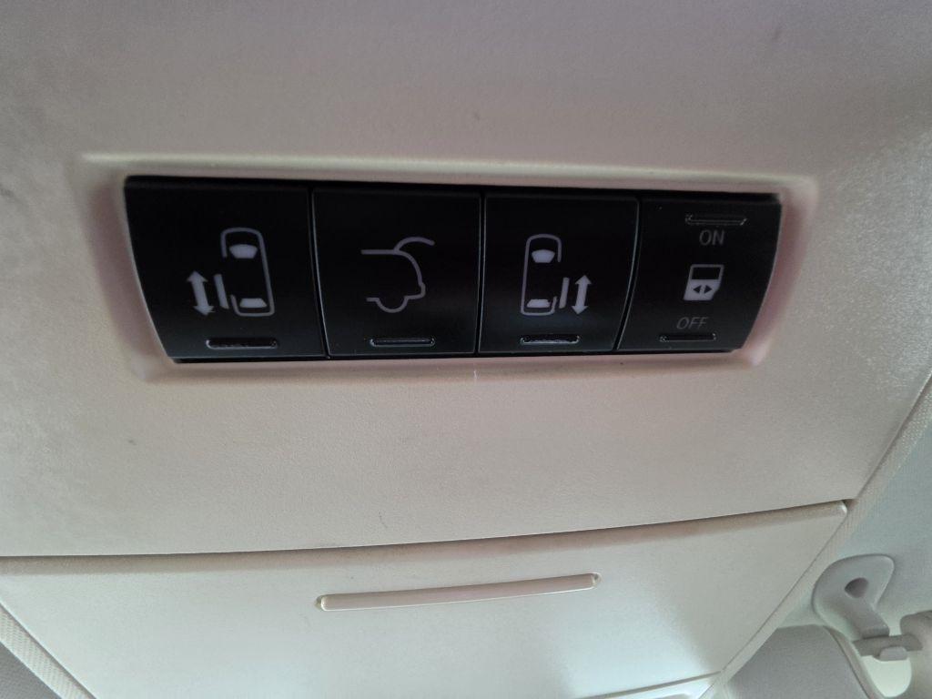Chrysler Town & Country  2008