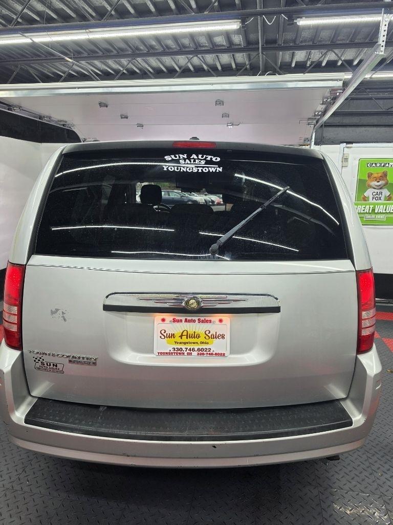 Chrysler Town & Country  2008