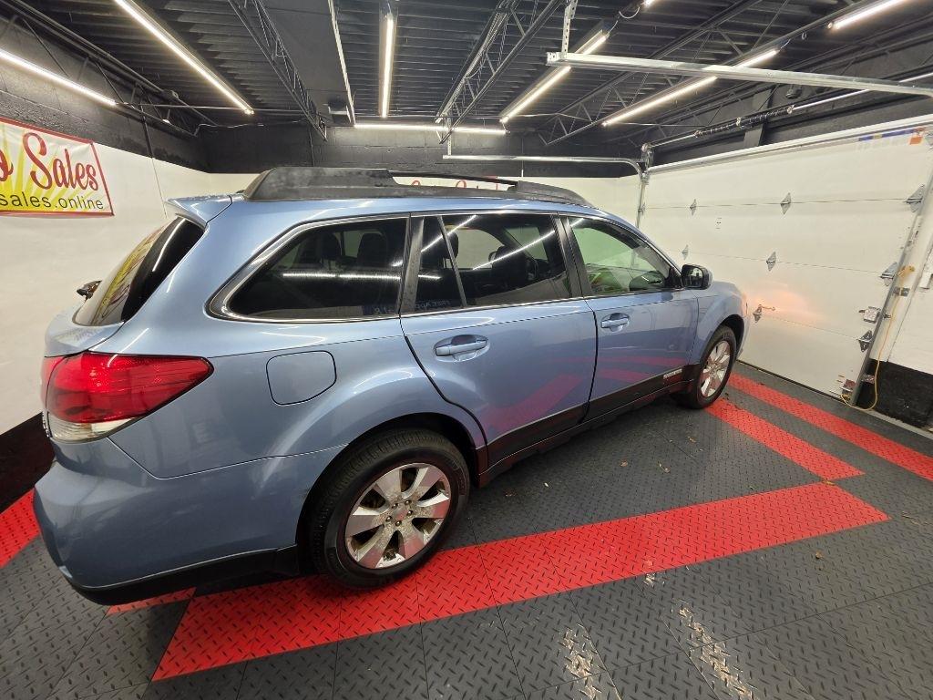 Subaru Outback  2010
