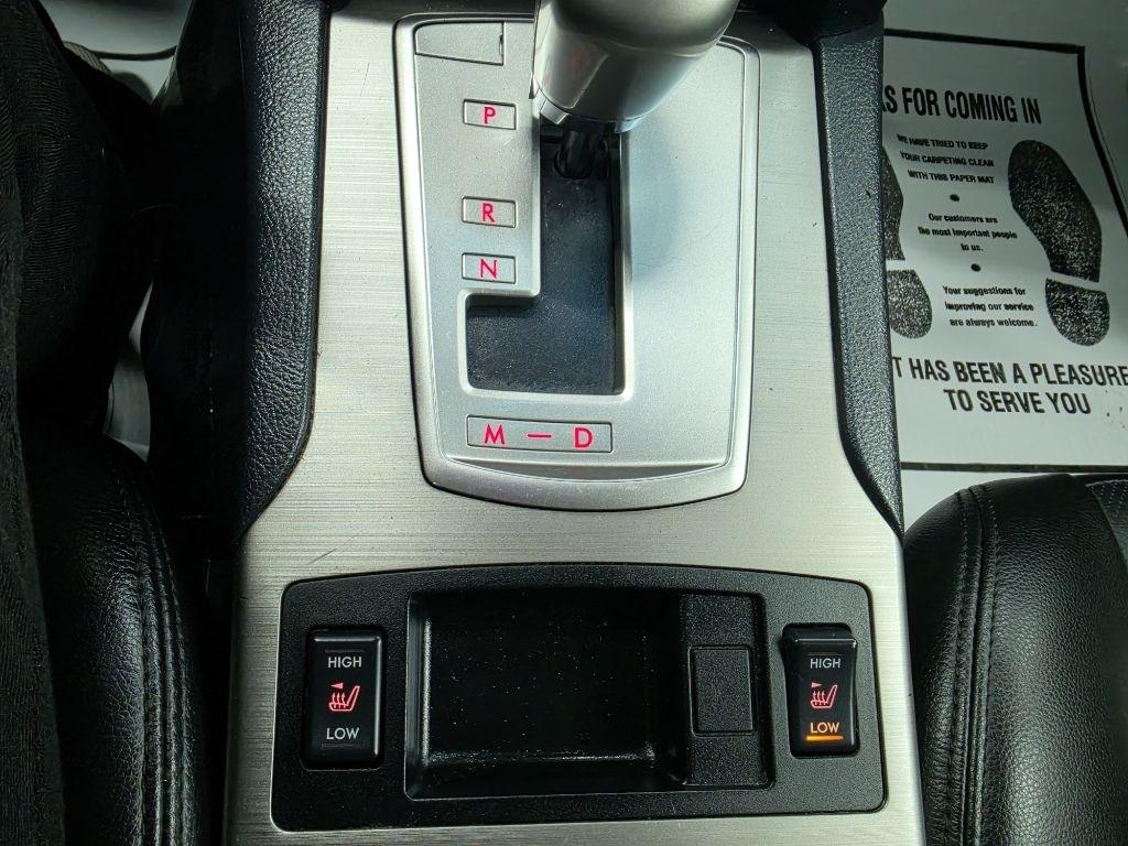 Subaru Outback  2010