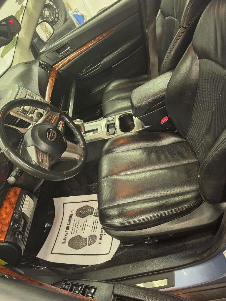 Subaru Outback  2010