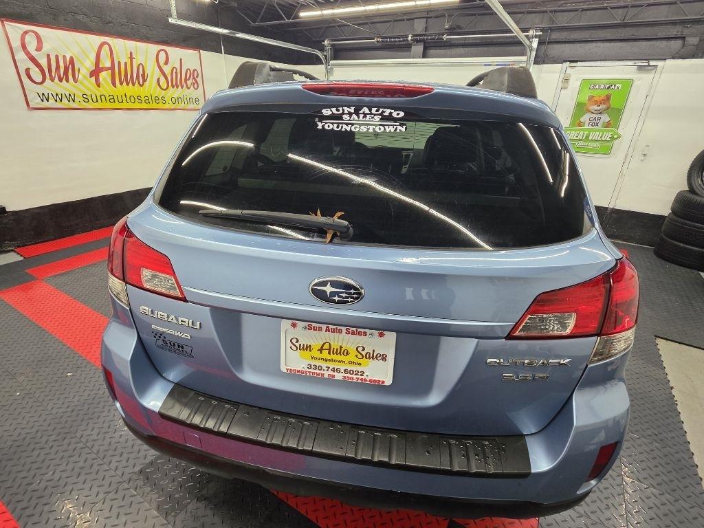 Subaru Outback  2010