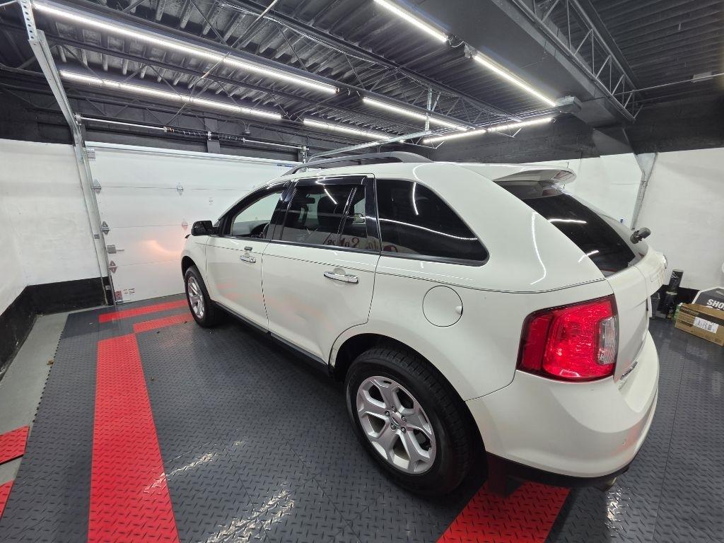 Ford Edge  2011