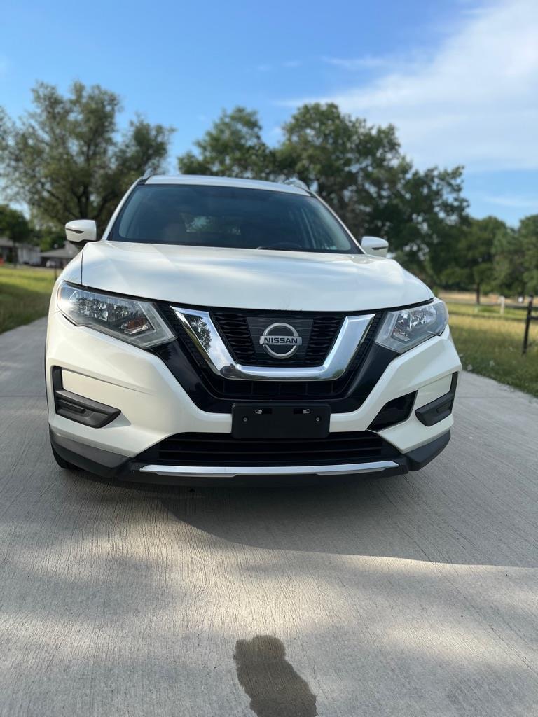 2017 Nissan Rogue SV FWD's photo