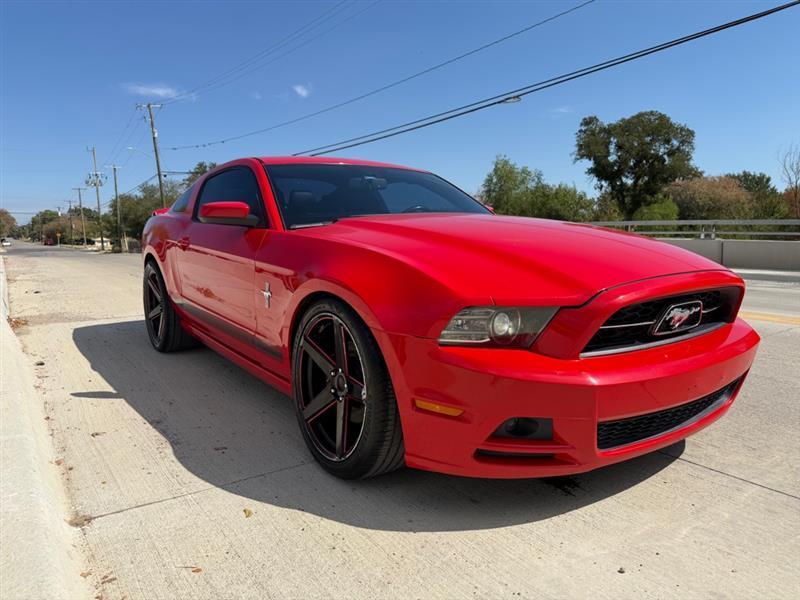 2014 Ford Mustang V6 Coupe