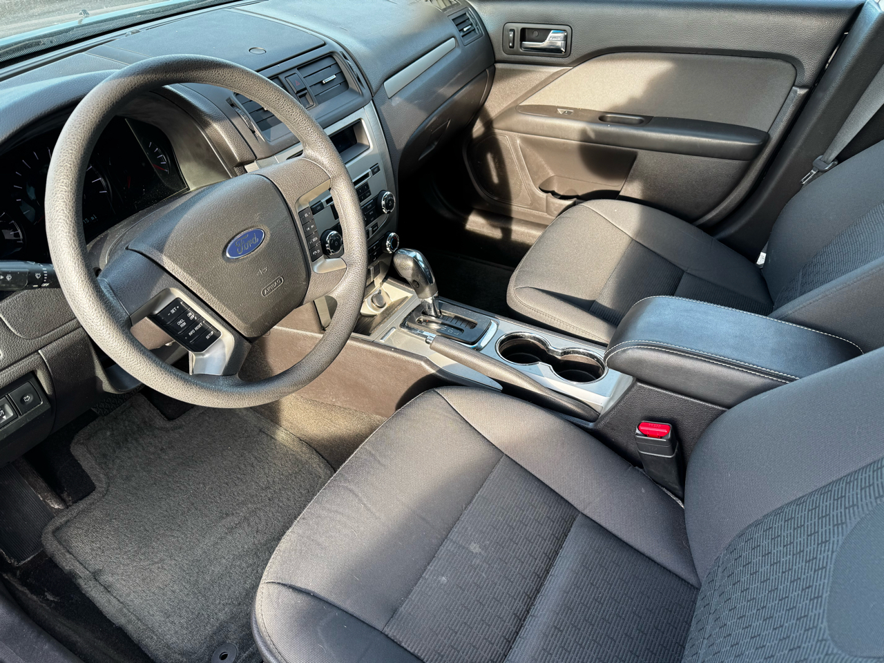 Ford Fusion SE 2012