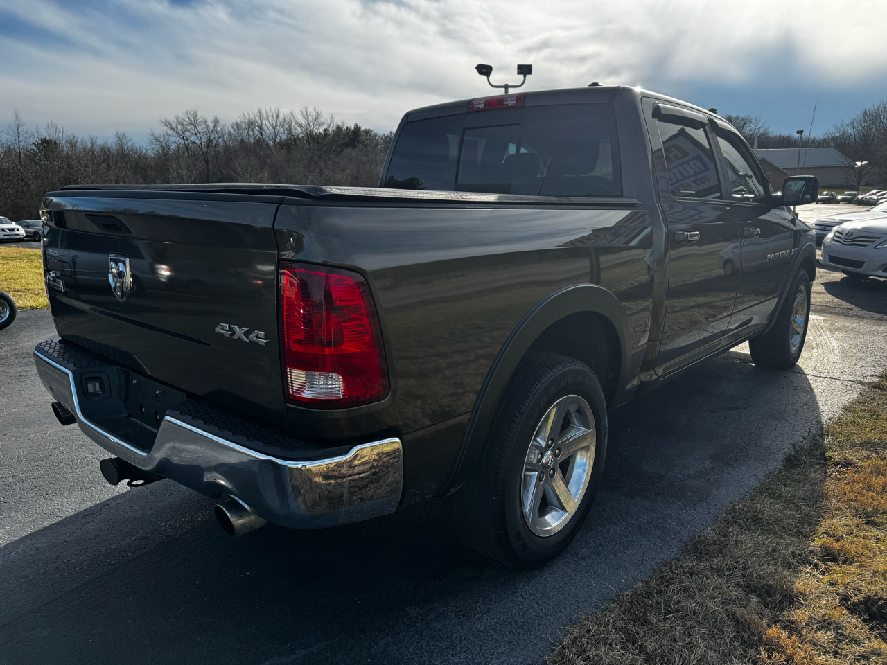RAM 1500 SLT Crew Cab 4WD 2012