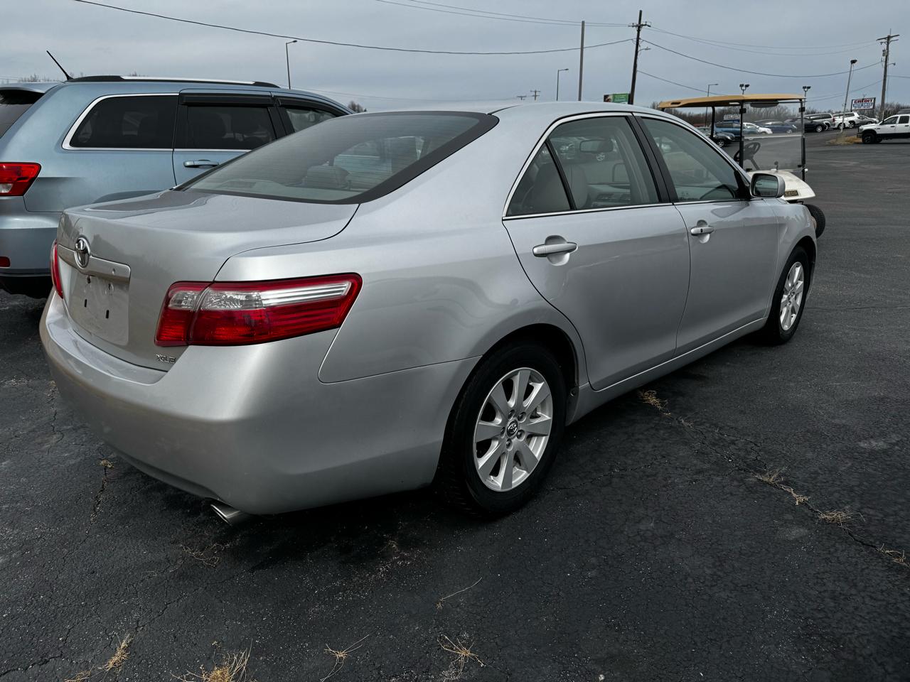 Toyota Camry LE V6 6-Spd AT 2009
