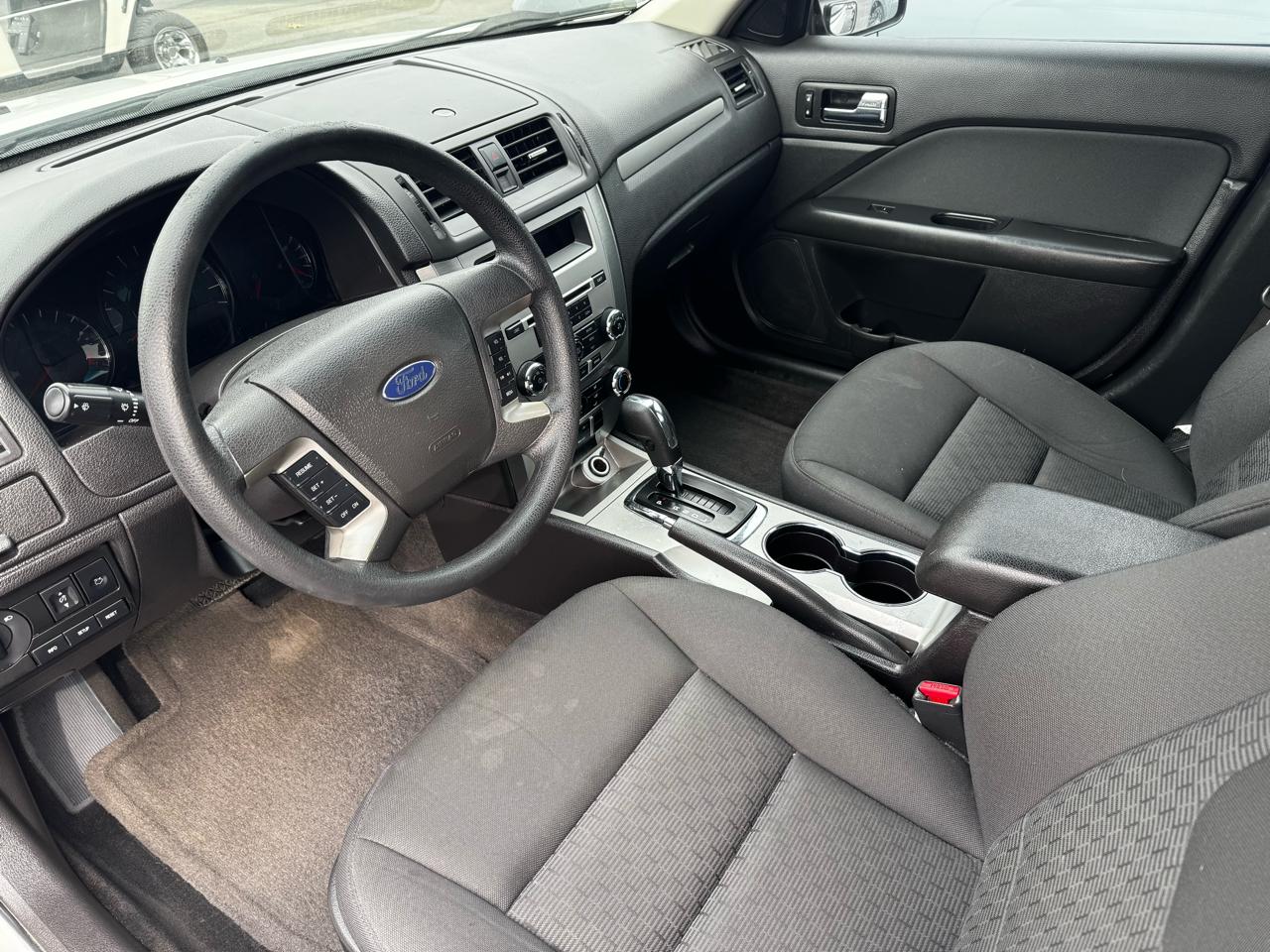 Ford Fusion SE 2010