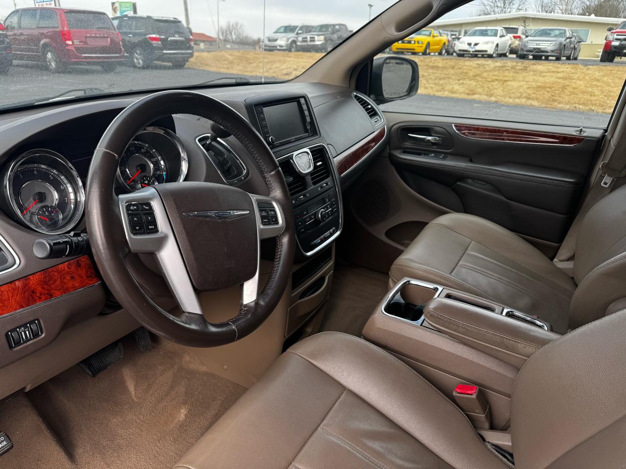 Chrysler Town & Country Touring 2016