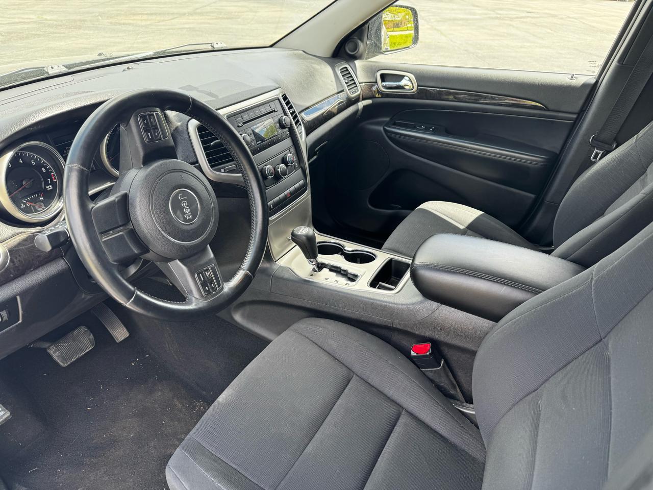 Jeep Grand Cherokee Laredo 4WD 2012