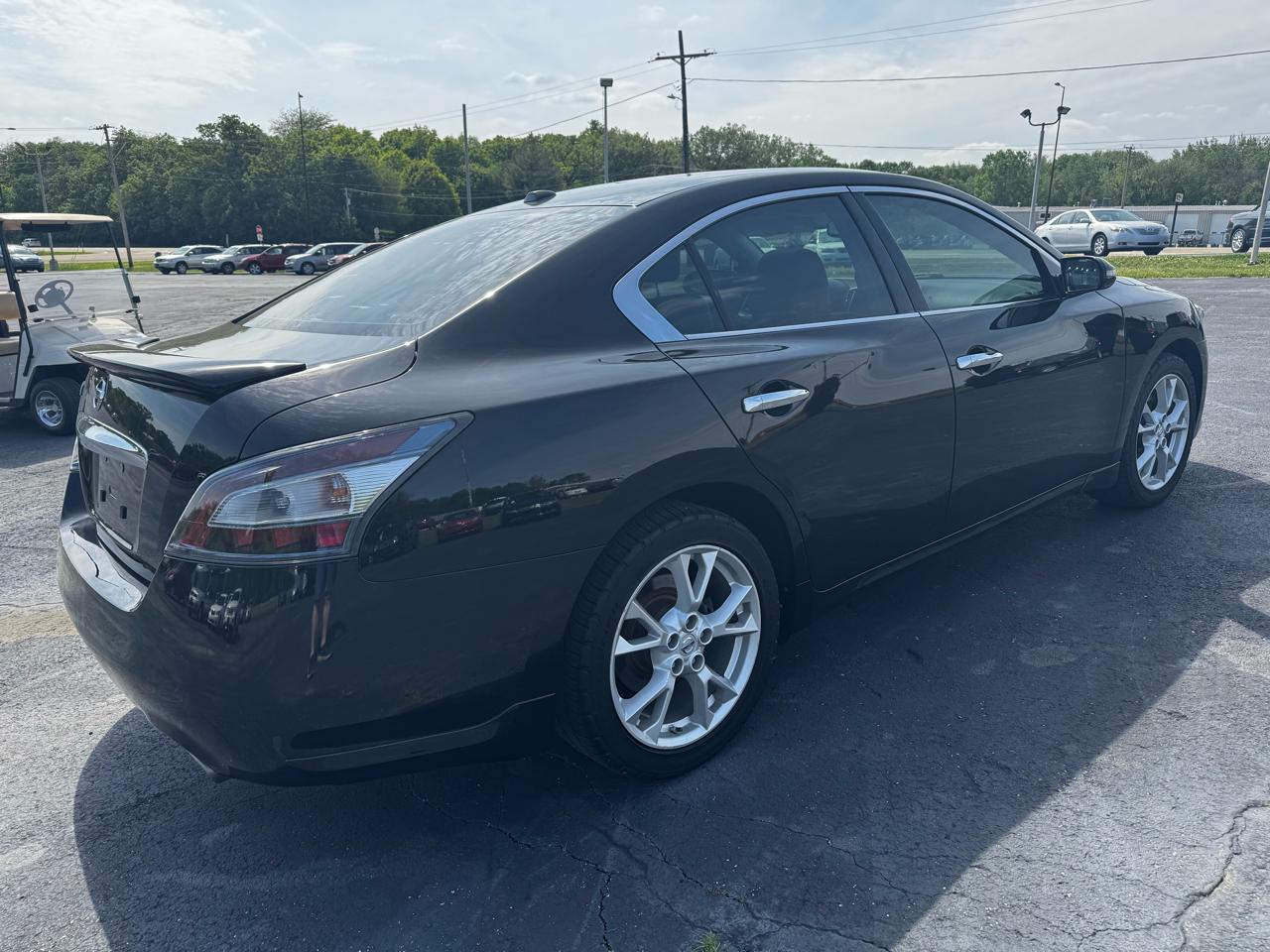 Nissan Maxima SV 2013