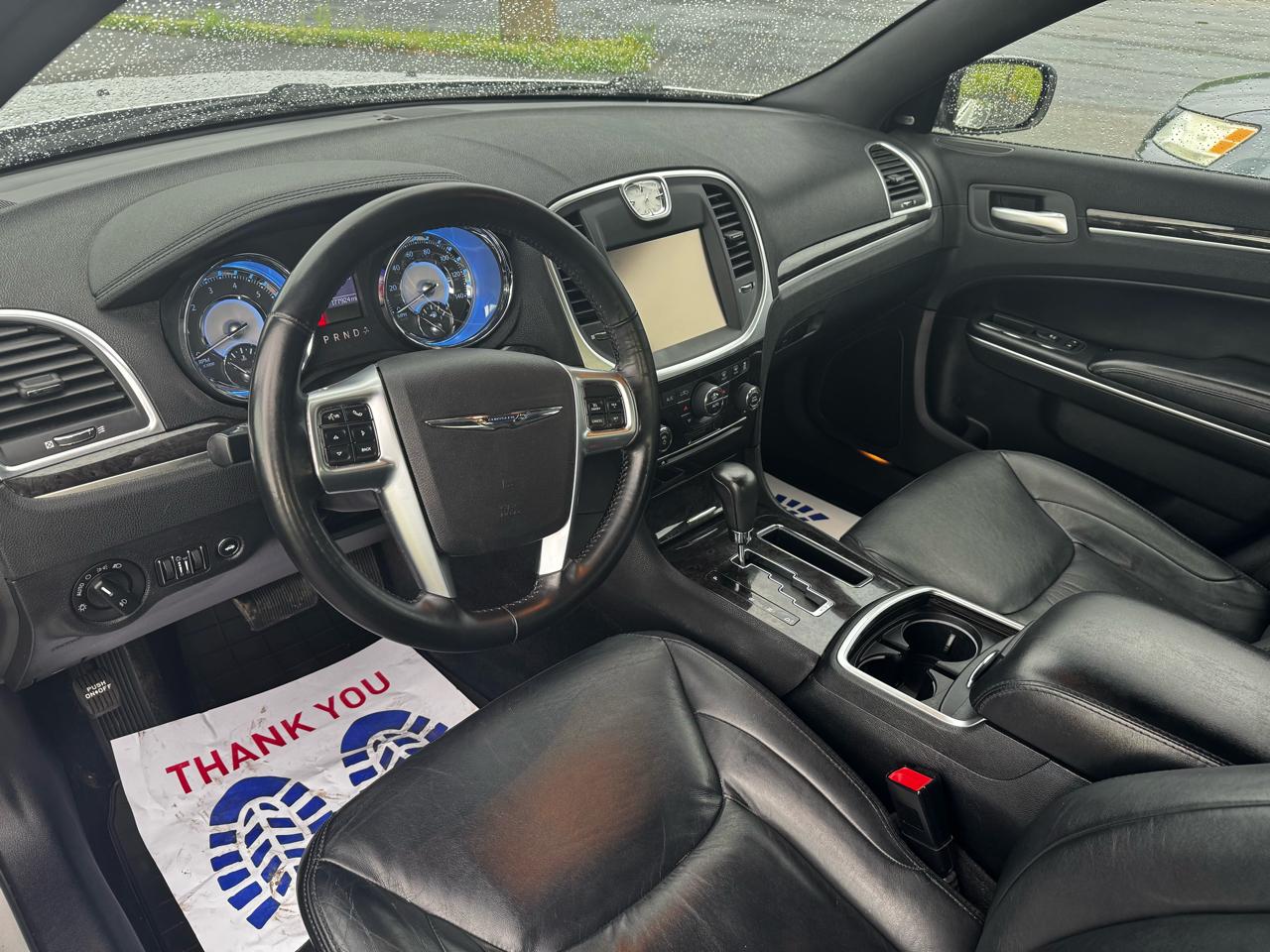 Chrysler 300 Limited RWD 2011