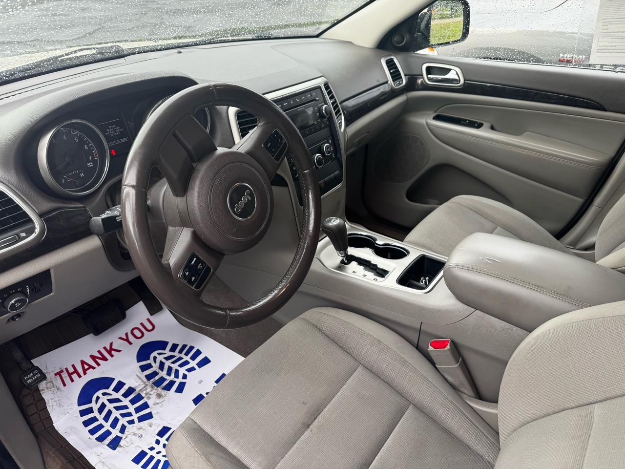 Jeep Grand Cherokee Laredo 4WD 2011