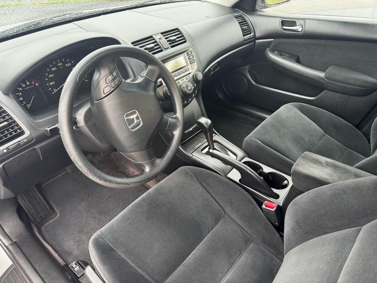 Honda Accord LX sedan AT 2006