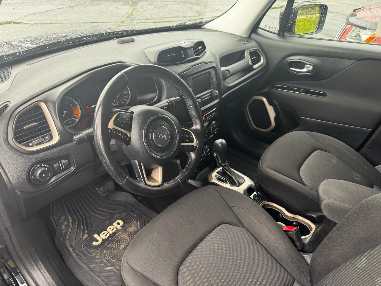 Jeep Renegade Latitude FWD 2015