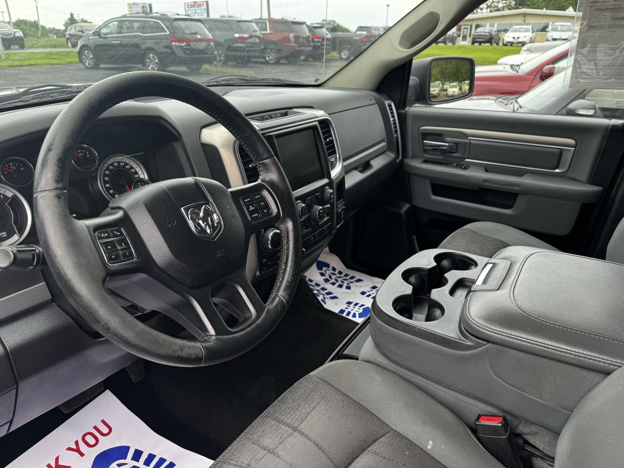RAM 1500 SLT Crew Cab SWB 4WD 2013