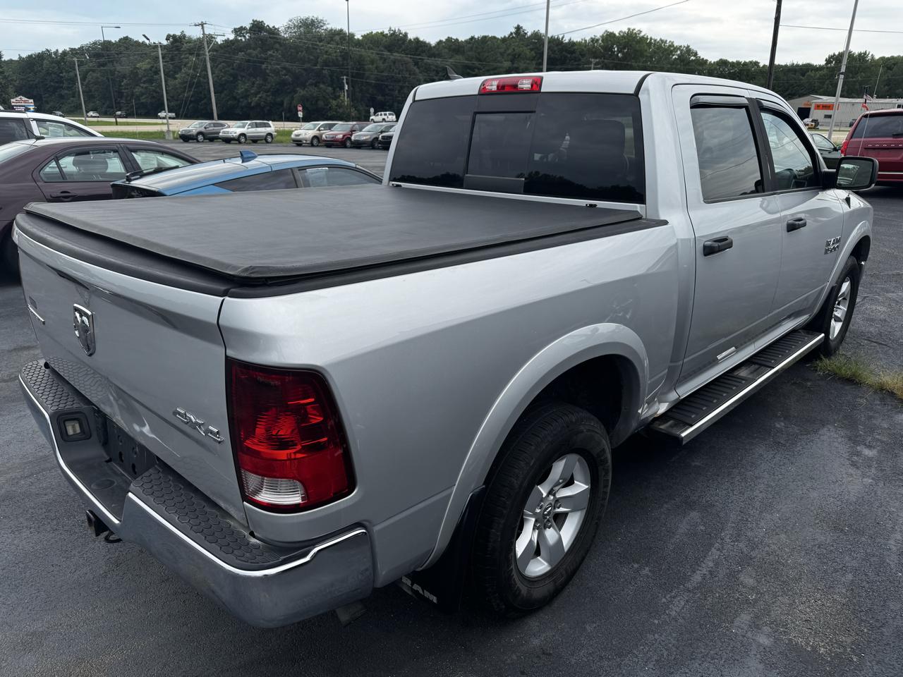 RAM 1500 SLT Crew Cab SWB 4WD 2014