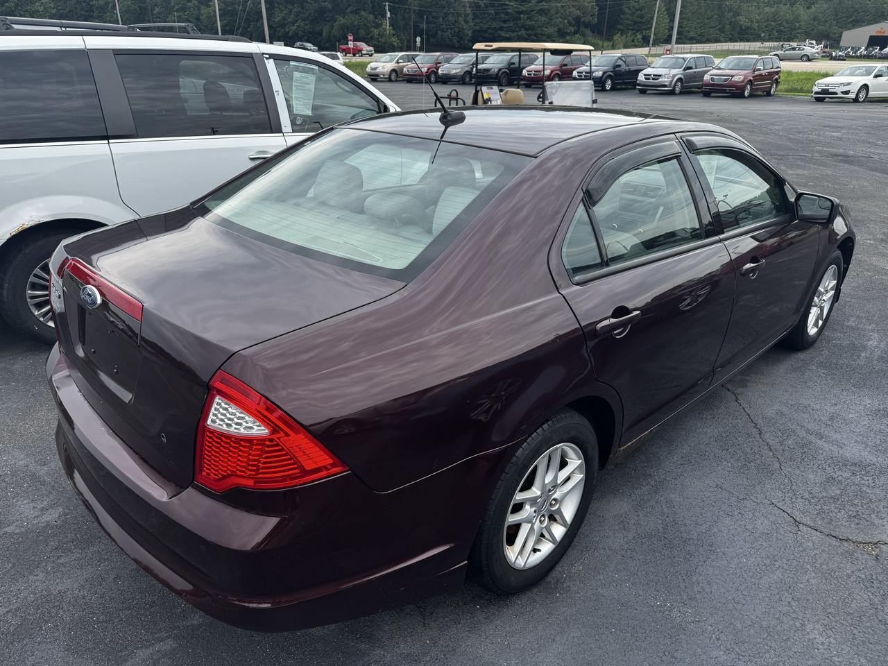 Ford Fusion I4 S 2011