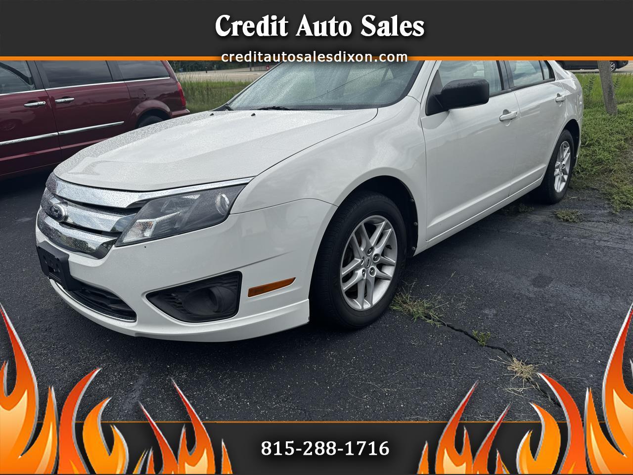 Ford Fusion S 2012