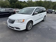 2015 Chrysler Town & Country 