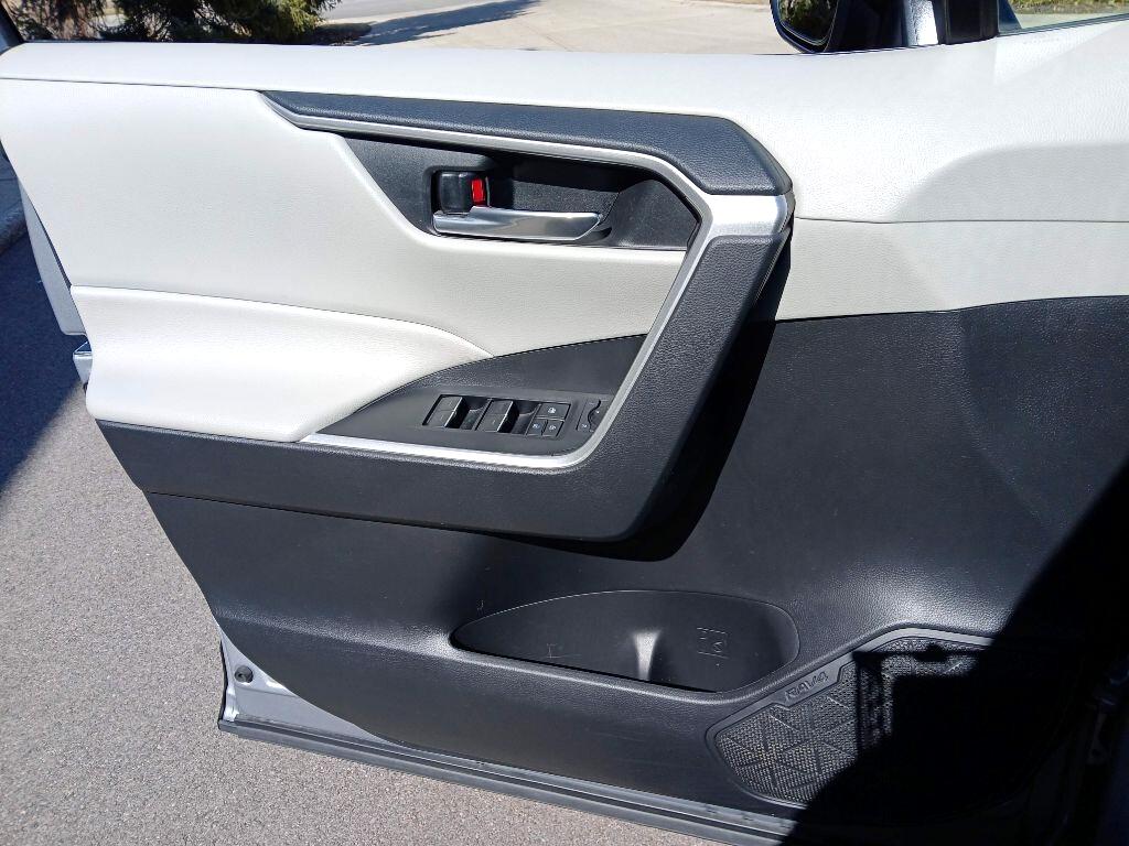 Toyota RAV4  2023