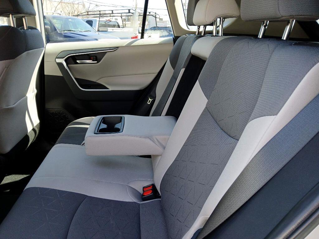 Toyota RAV4  2023