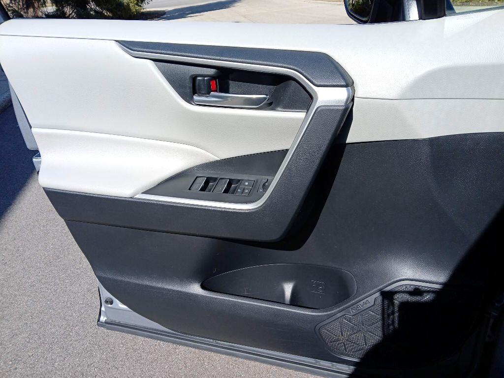 Toyota RAV4  2023