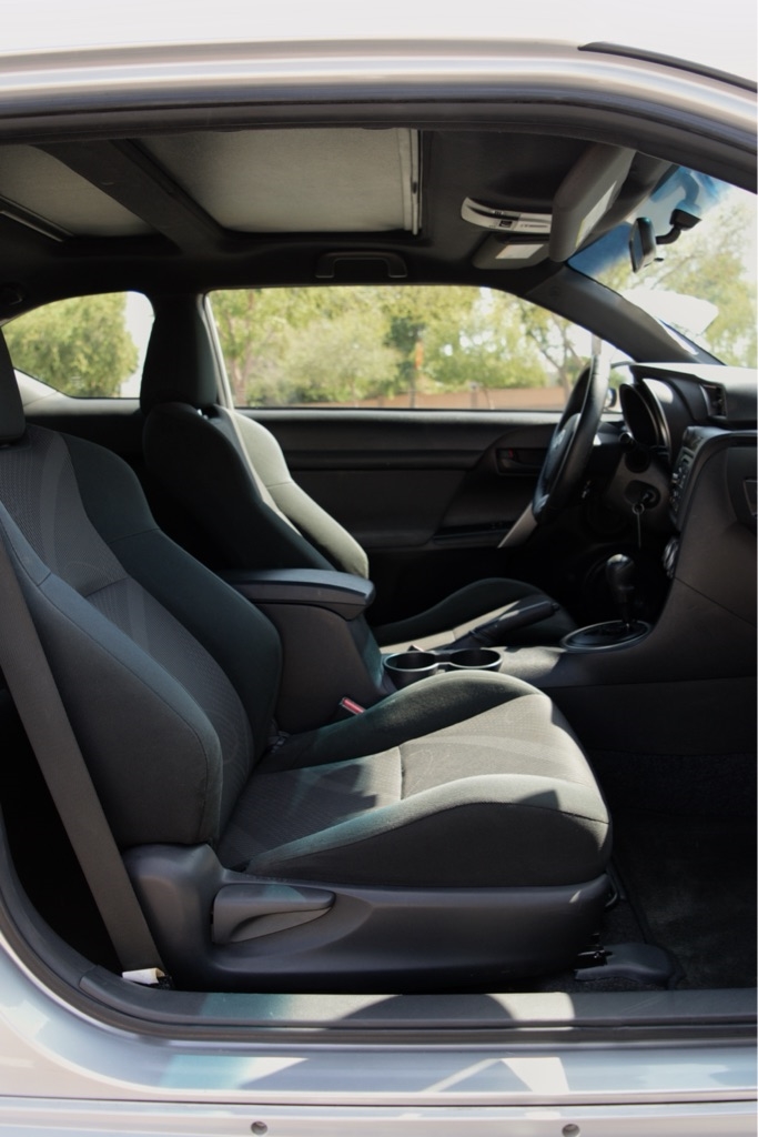 2012 Scion tC photo 7