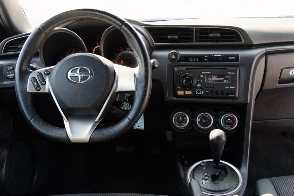 2012 Scion tC photo 8